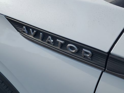 New 2026 Lincoln Aviator Reserve image 7