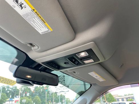 Used 2017 RAM 1500 Laramie AWD/4WD image 25
