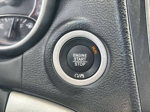 Used 2019 Dodge Journey SE w/ Premium Group FWD image 16