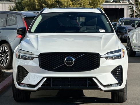 New 2026 Volvo XC60 B5 Core AWD/4WD image 10