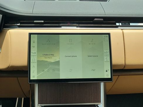 New 2026 Land Rover Range Rover SE AWD/4WD image 21