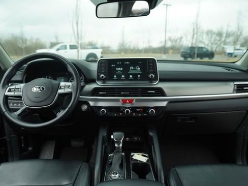 Used 2020 Kia Telluride LX image 25
