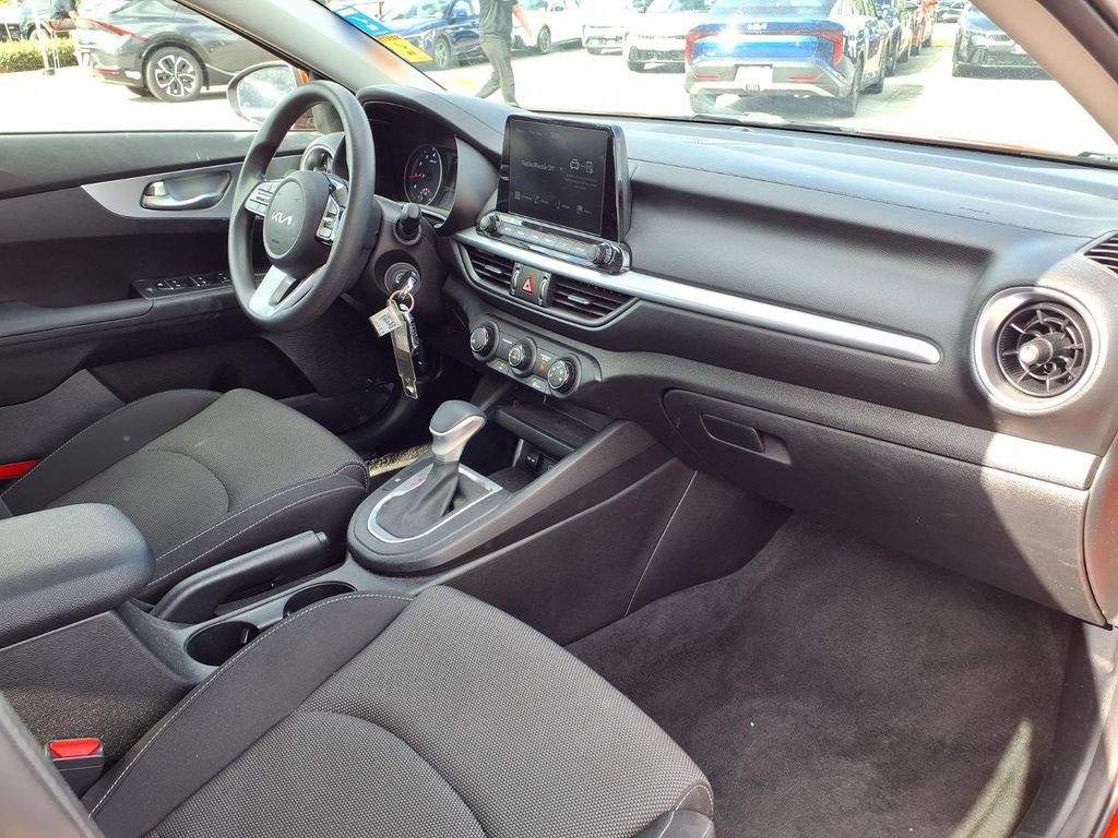 Certified 2022 Kia Forte Sedan FWD image 15