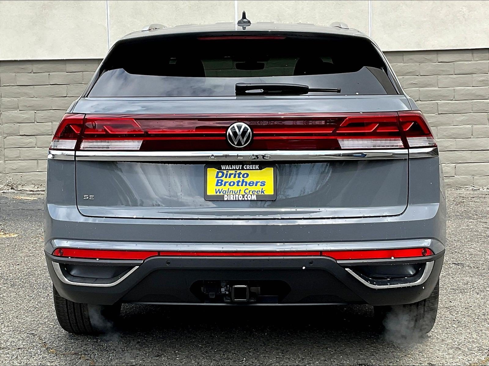 New 2025 Volkswagen Atlas Cross Sport SE FWD image 3
