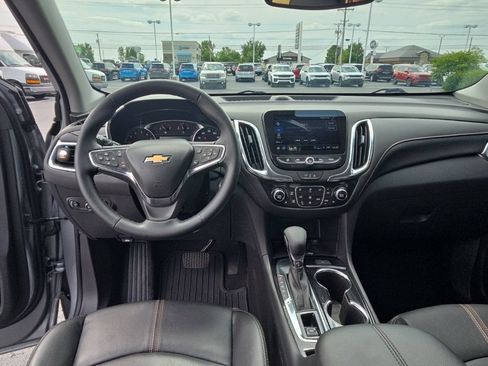 Used 2024 Chevrolet Equinox Premier FWD image 28