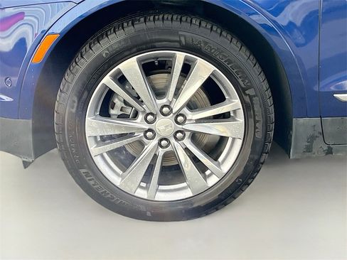 Used 2024 Cadillac XT5 Premium Luxury w/ Technology Package image 34