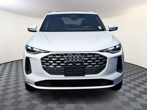Used 2025 Audi Q5 Premium w/ Convenience Package AWD/4WD image 2