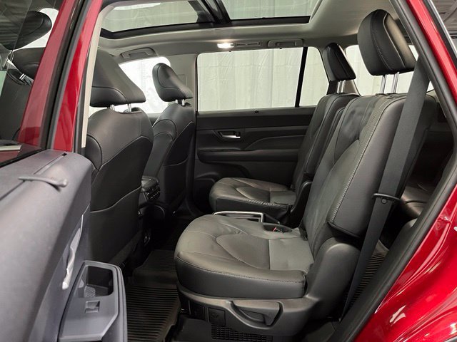 Certified 2026 Toyota Grand Highlander AWD Hybrid image 12