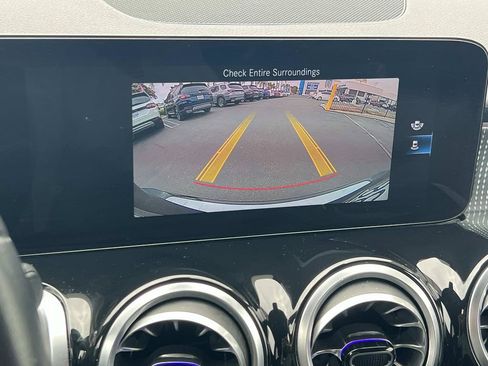 Used 2023 Mercedes-Benz GLB 250 image 15