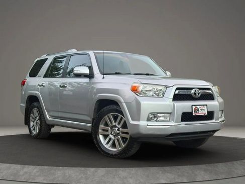 Used 2011 Toyota 4Runner Limited RWD image 2