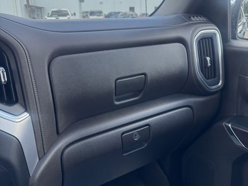 Used 2021 GMC Sierra 1500 SLT w/ SLT Premium Package RWD image 15