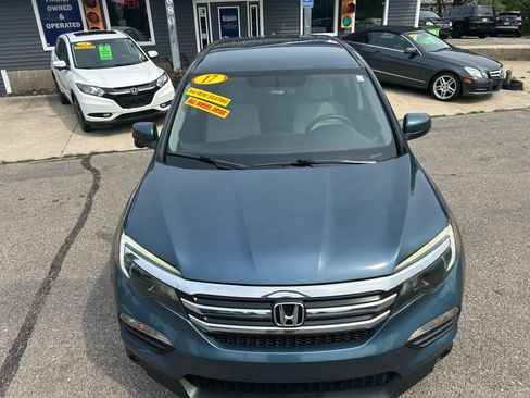 Used 2017 Honda Pilot EX image 7