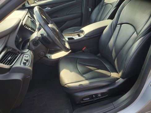 Used 2019 Buick LaCrosse Essence w/ Sights and Sounds Package image 37