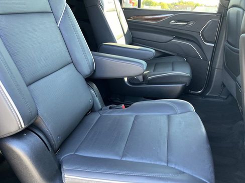 Certified 2024 Cadillac Escalade ESV Premium Luxury w/ Performance Package image 22