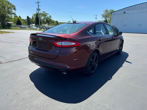 Used 2016 Ford Fusion SE w/ Equipment Group 201A FWD image 5