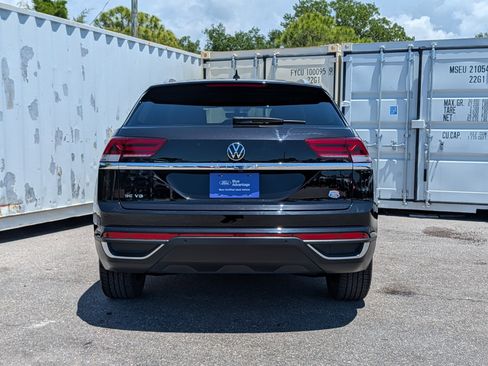 Used 2021 Volkswagen Atlas Cross Sport SE FWD image 5