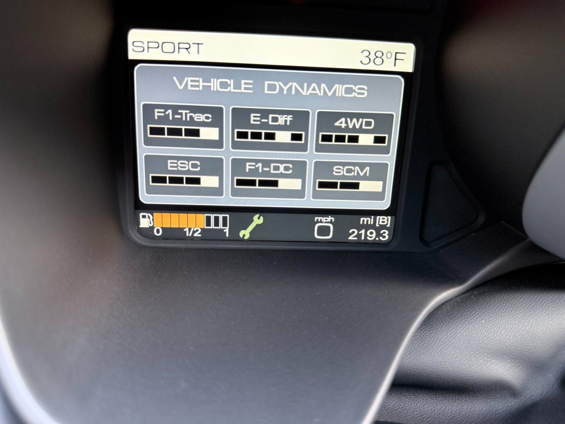 Used 2012 Ferrari FF AWD/4WD image 17