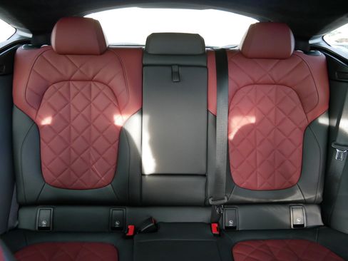 Used 2025 BMW X6 M60i w/ Dynamic Handling Package image 13