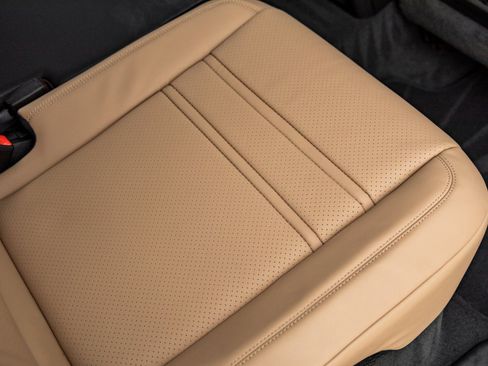 New 2026 Porsche Cayenne Coupe image 38