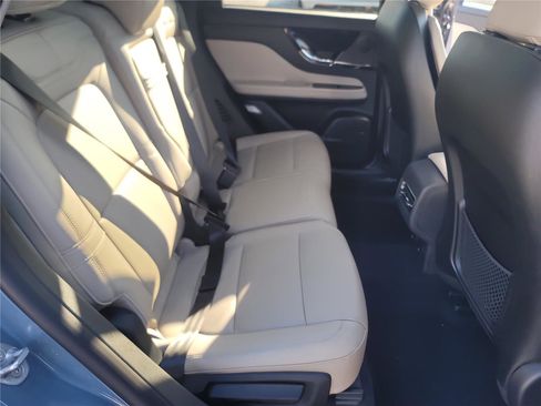 New 2026 Lincoln Corsair Premiere image 19