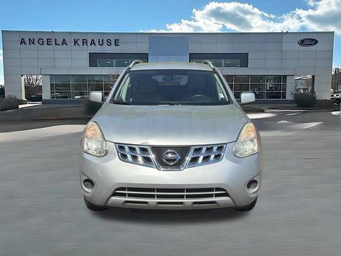 Used 2013 Nissan Rogue SV FWD image 2
