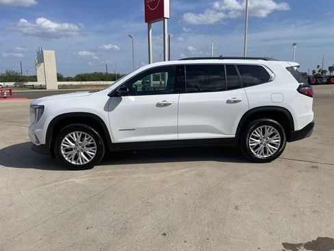 Used 2024 GMC Acadia Elevation FWD image 4