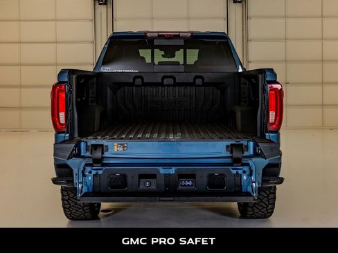 Used 2026 GMC Sierra 1500 Denali Ultimate image 9