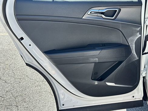 New 2026 Kia Sportage LX image 22