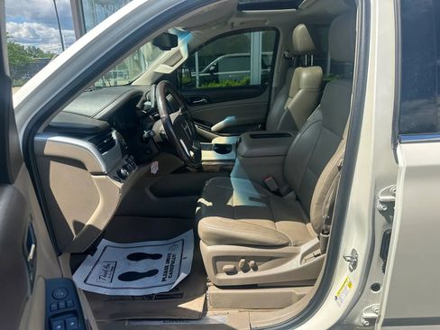 Used 2015 GMC Yukon SLT w/ Open Road Package AWD/4WD image 9