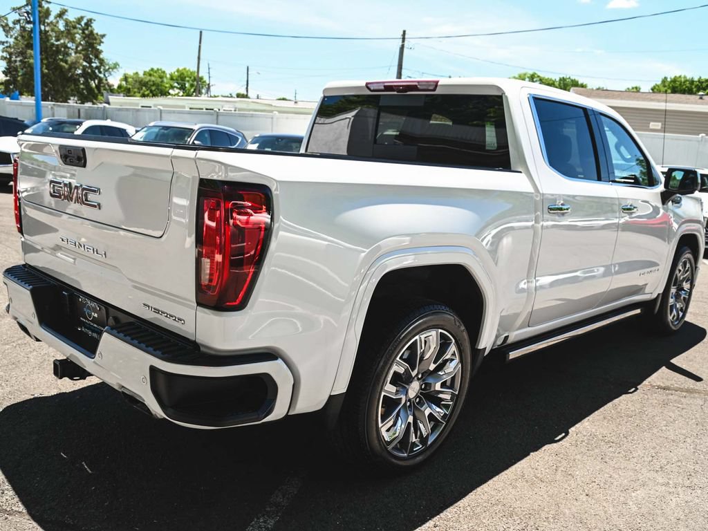 Used 2024 GMC Sierra 1500 Denali w/ Denali Reserve Package AWD/4WD image 4