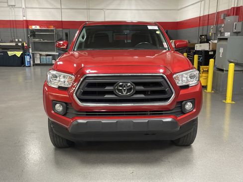 Used 2021 Toyota Tacoma SR5 image 3