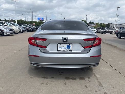 Used 2022 Honda Accord Touring image 6