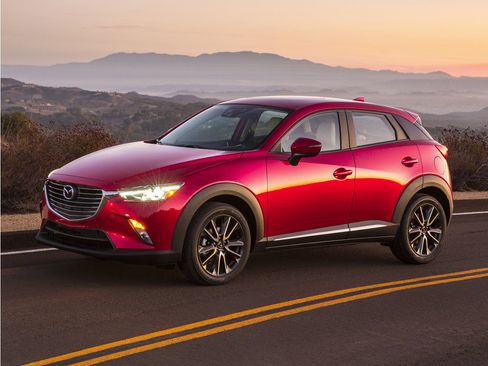Used 2018 MAZDA CX-3 Touring FWD image 1