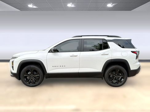 New 2026 Chevrolet Equinox LT w/ Midnight Edition FWD image 2