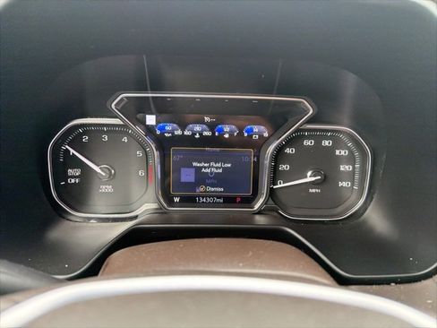 Used 2021 GMC Yukon XL SLT w/ SLT Luxury Plus Package image 8