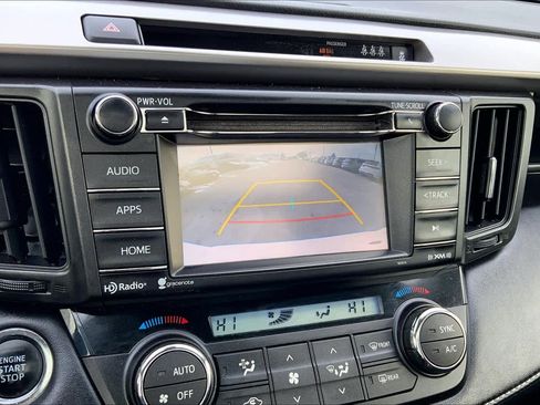 Used 2018 Toyota RAV4 XLE image 29