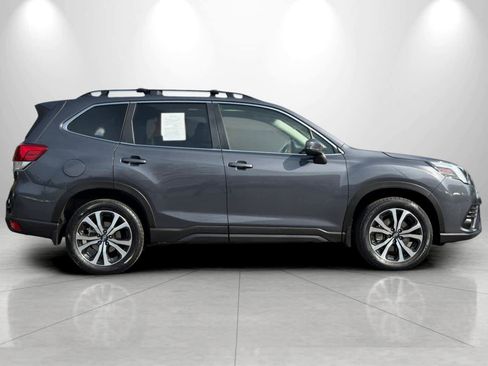 Used 2023 Subaru Forester Limited AWD/4WD image 8