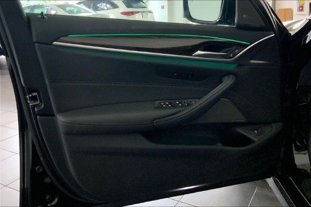 Used 2023 BMW 540i w/ Executive Package RWD image 10