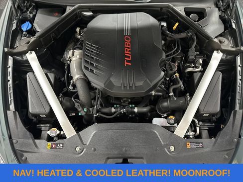 Used 2022 Kia Stinger GT2 RWD image 37