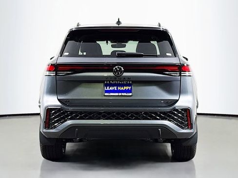 New 2026 Volkswagen Tiguan SE R-Line image 6