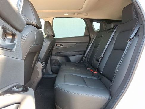 Certified 2025 Nissan Murano SL w/ Cargo Package AWD/4WD image 11