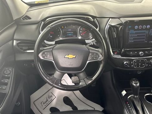Used 2018 Chevrolet Traverse LT FWD image 15