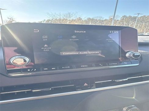 Used 2022 Mitsubishi Outlander ES image 3