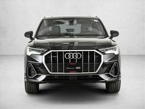 Certified 2025 Audi Q3 2.0T Premium w/ Convenience Package image 2