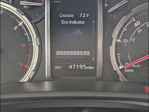 Used 2021 Toyota 4Runner Limited AWD/4WD image 10