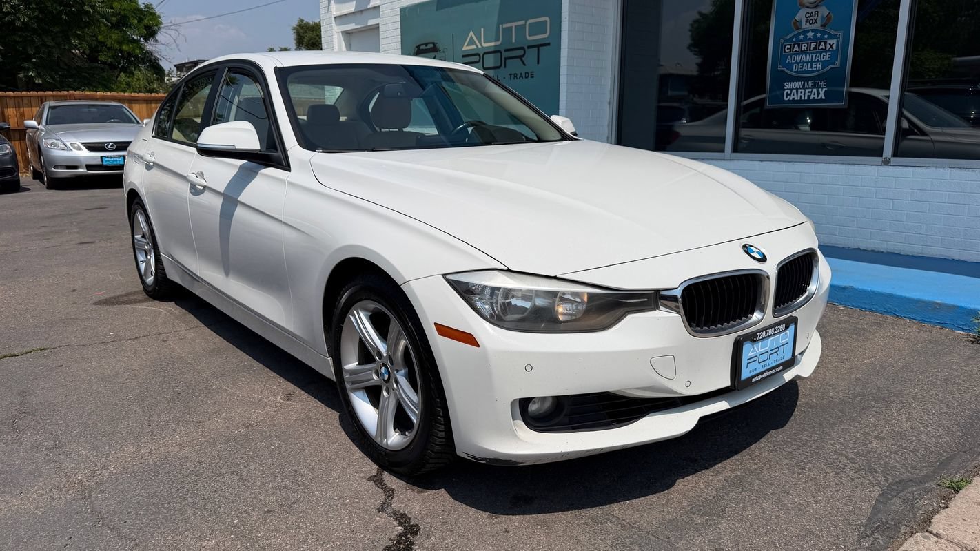 Used 2014 BMW 328i Sedan RWD image 1