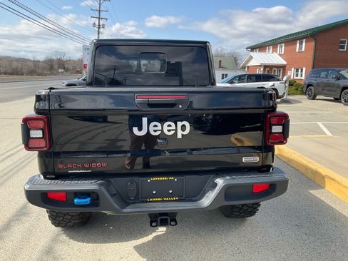 Used 2021 Jeep Gladiator Overland w/ Popular Equipment Package AWD/4WD image 5