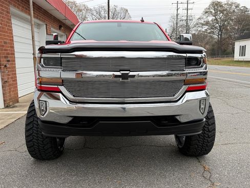 Used 2019 Chevrolet Silverado 1500 LT w/ All Star Edition image 9