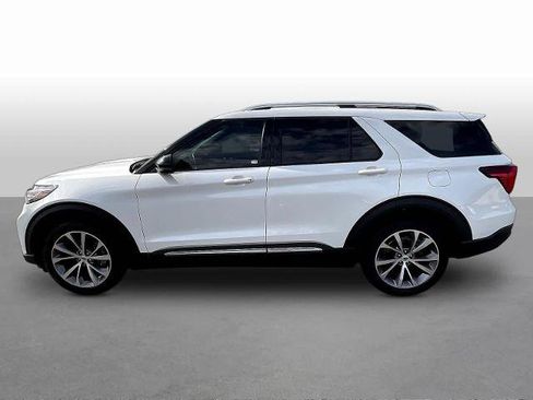 Certified 2025 Ford Explorer Platinum w/ Ultimate Package AWD/4WD image 4