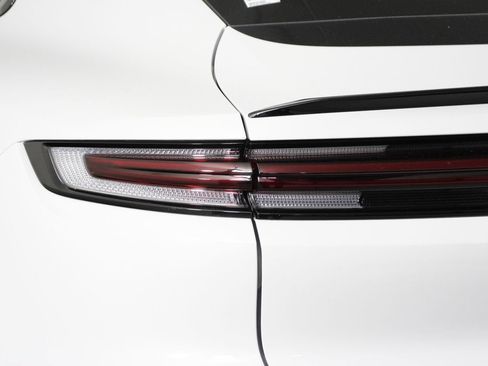 Certified 2026 Porsche Cayenne S AWD/4WD image 21